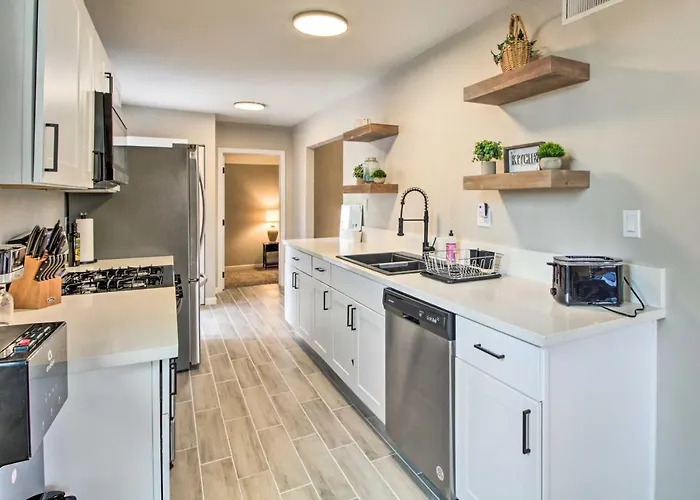 Holiday home Charming ~ 7 Mi To Downtown Tucson! *