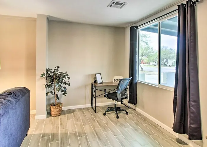 Holiday home Charming ~ 7 Mi To Downtown Tucson! Tucson