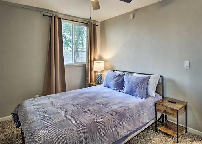 Charming ~ 7 Mi To Downtown Tucson! * Tucson