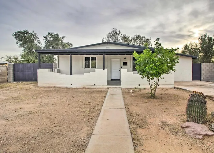 Charming ~ 7 Mi To Downtown Tucson! * Tucson